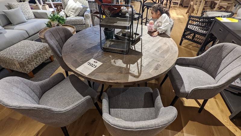 1825 Interiors - Furniture Store Penrith